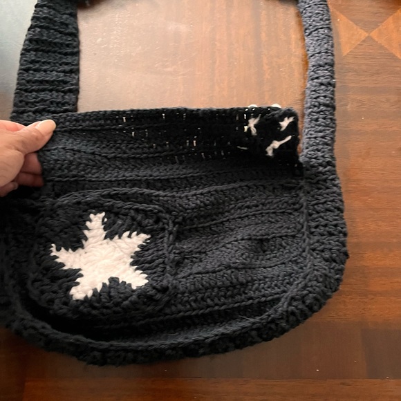 Crochet bag with details - Picture 3 of 3